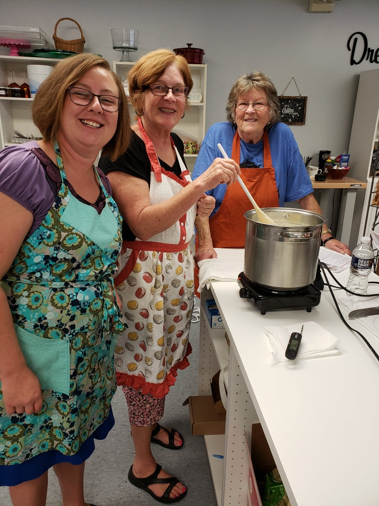 Mozzarella & Pizza Making Class - Hobby Hill Farm